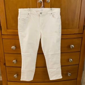 LOFT size 10/30, white jeans! Perfect condition!